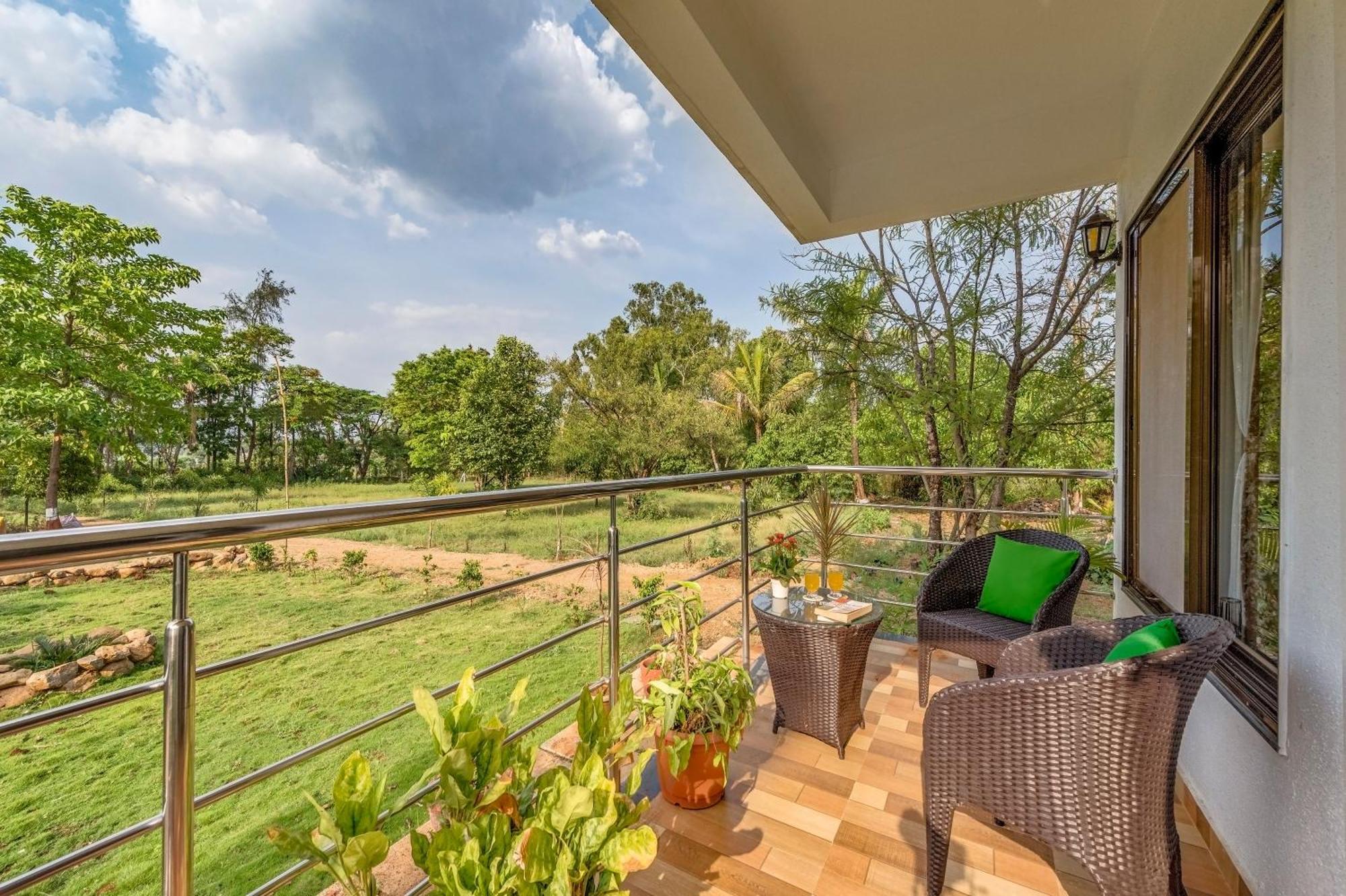 Saffronstays Lakeview Nivara - Farm Stay Villa With Private Pool Near Pune Luaran gambar